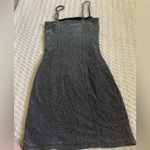 Sparkly mini dries - Picture 3 of 4